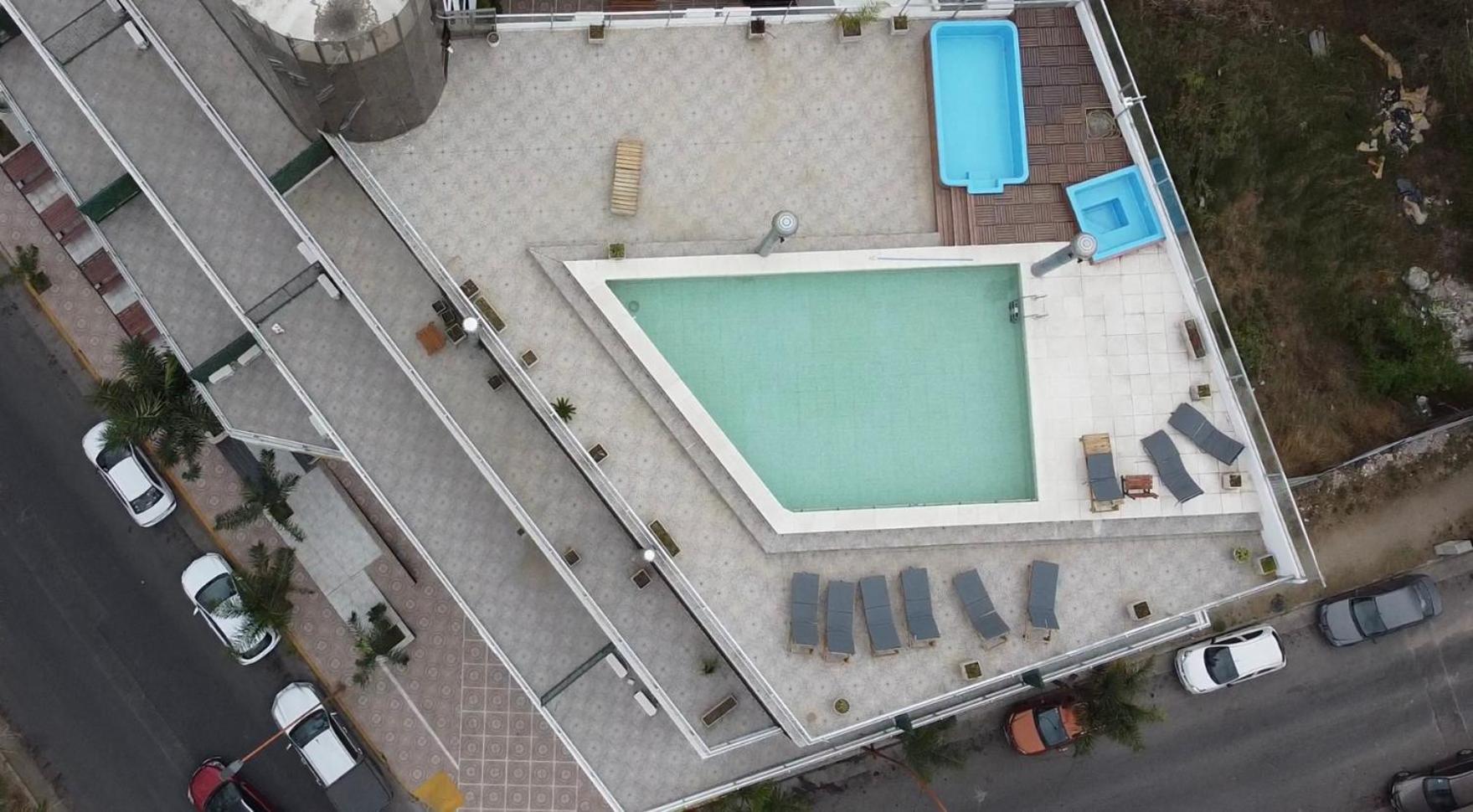Golden Ross Hotel Вила Карлос Пас Екстериор снимка