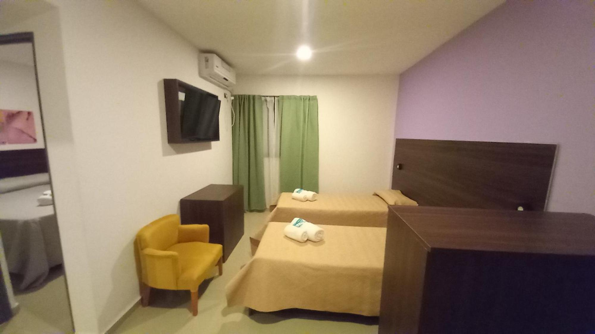 Golden Ross Hotel Вила Карлос Пас Екстериор снимка